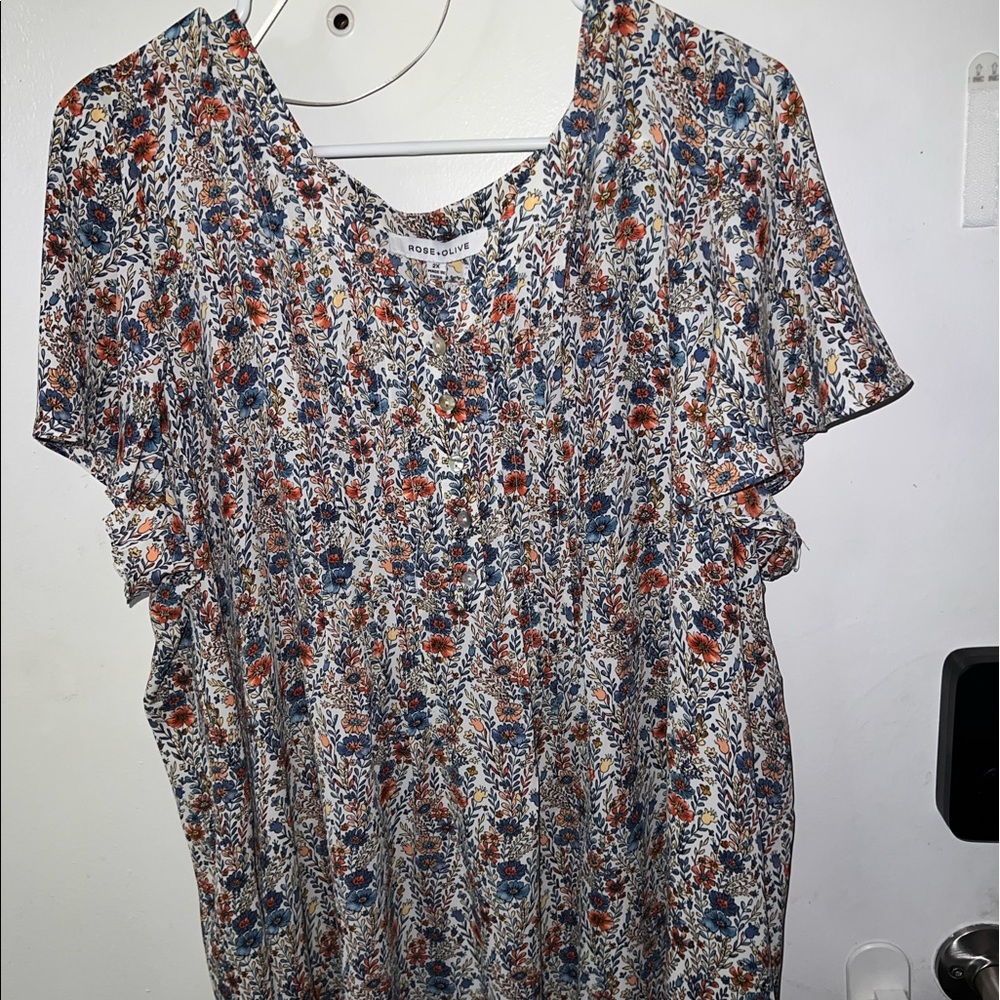 Women’s blouse